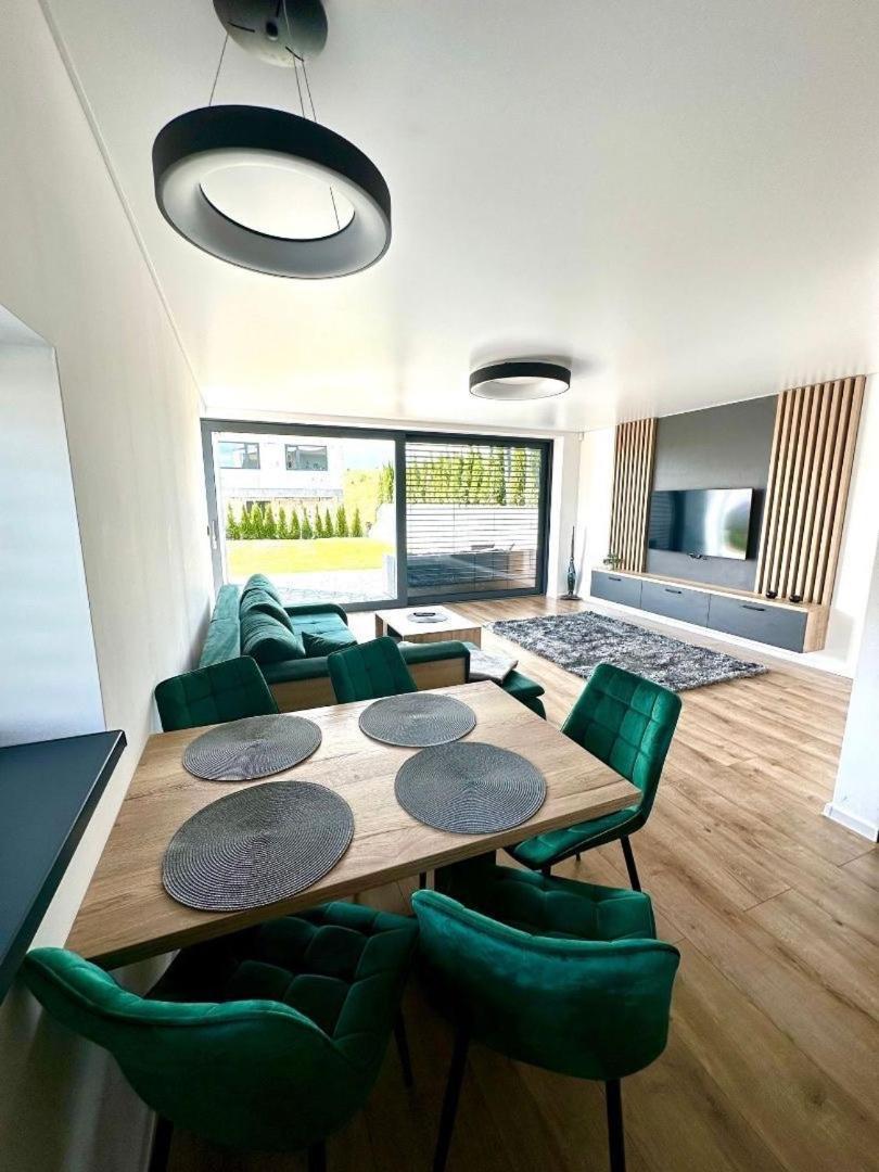 Luxury Apartments Maly Slavkov Экстерьер фото
